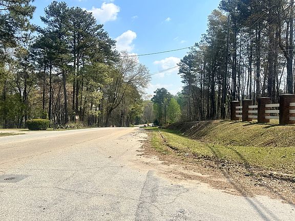 4th image of 4213 River Rd