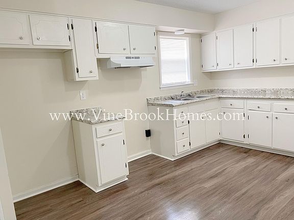 5th image of 7058 Carrolton Dr W