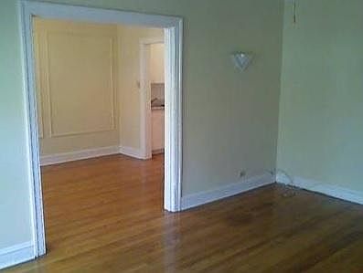 2nd image of 4874 N Ashland Ave APT 2W