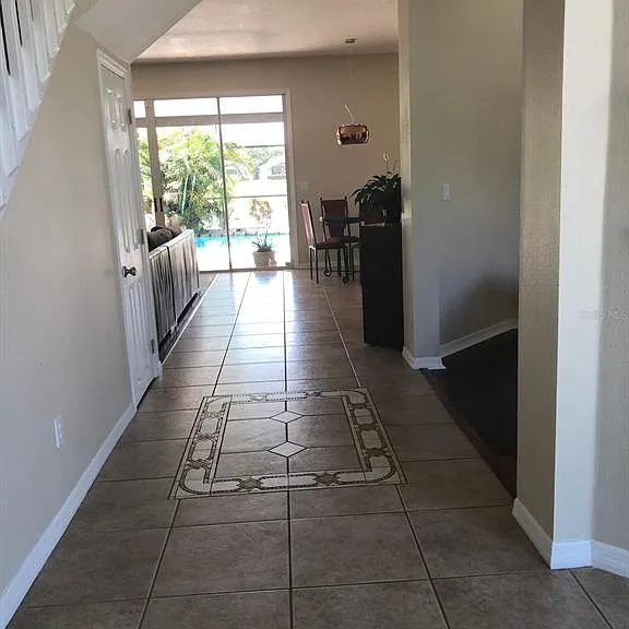 2226 Westbourne Dr — Photo 6