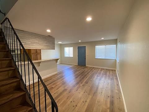 5th image of 4767 Clydelle Ave APT 2
