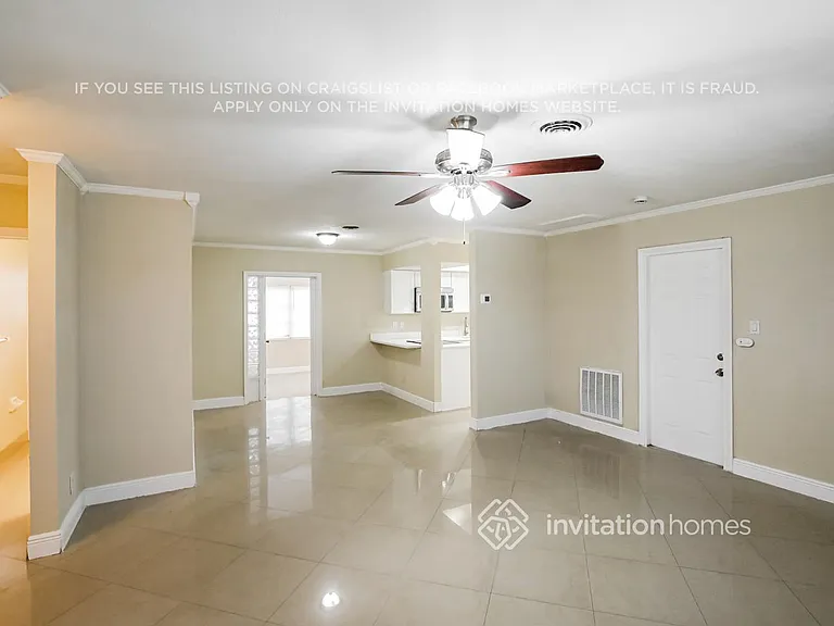 1251 SW 9th Ave — Photo 3