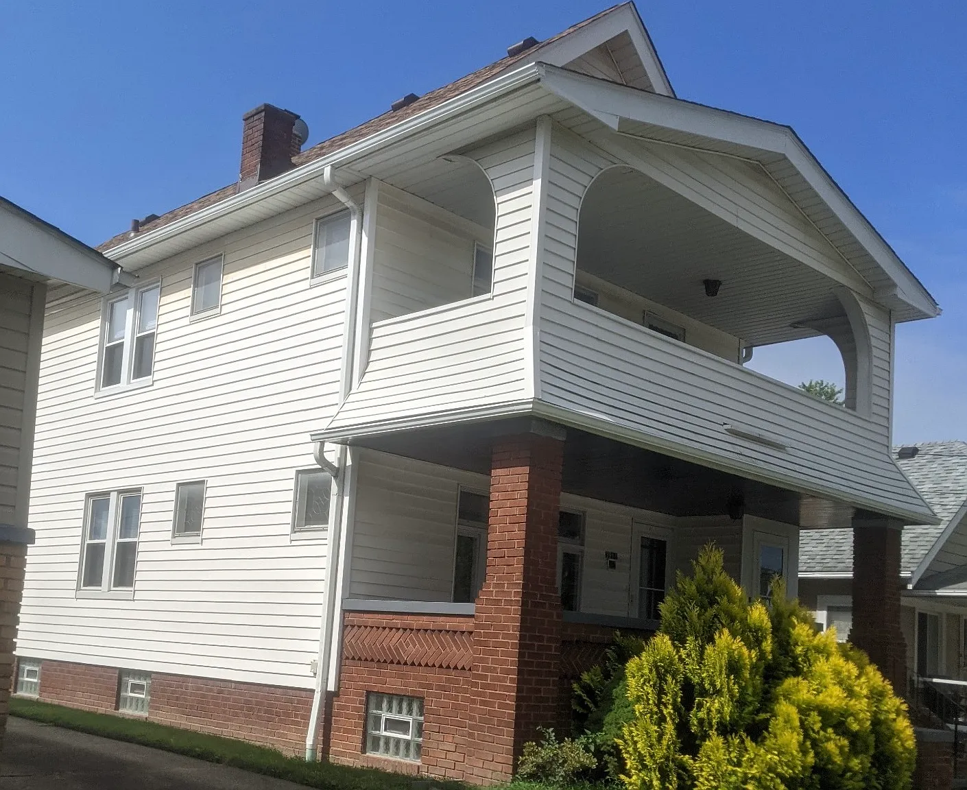 2 bed, 1000 sqft, $1,000 — Photo 1