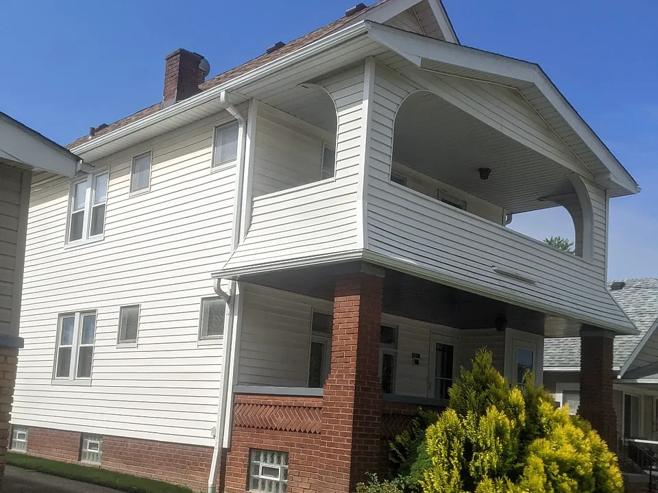 3911 Biddulph Ave #2