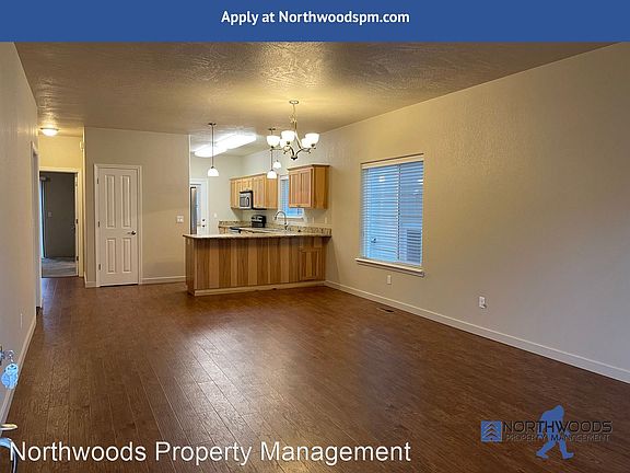 2nd image of 282 Dunthorpe Dr