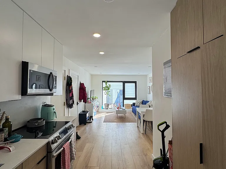 20 Parker Hill Ave #10 — Photo 3