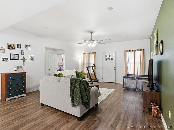 5th image of 265 Rawlings Rd