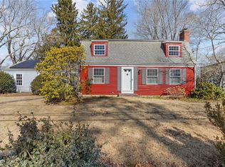 46 Lincoln Ave, Barrington, RI 02806