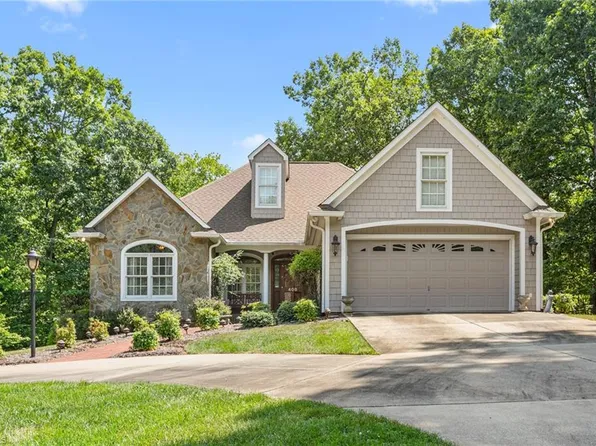 408 Deer Path, Eden, NC 27288