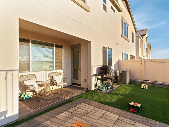 2158 Tributary Dr Unit 1, Chula Vista, CA 91913