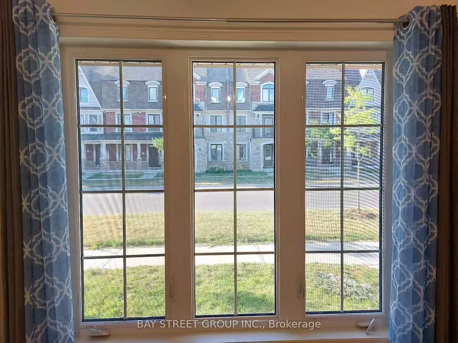2 bed, $2,190 — Photo 4
