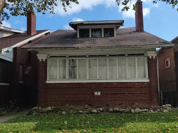 7439 S Yates Blvd, Chicago, IL 60649