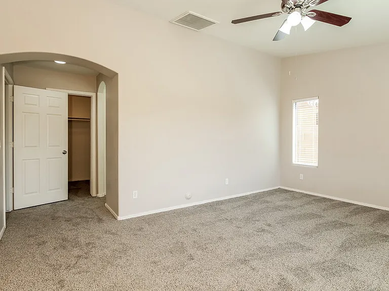 2431 W Gaby Rd — Photo 8