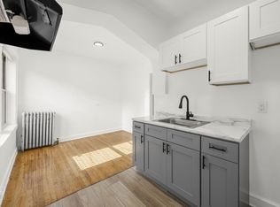 8051 S Ingleside, Chicago, IL 60619