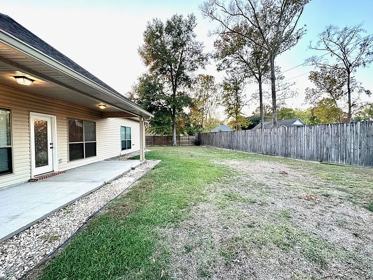 41188 Lakeway Cove Ave — Photo 21