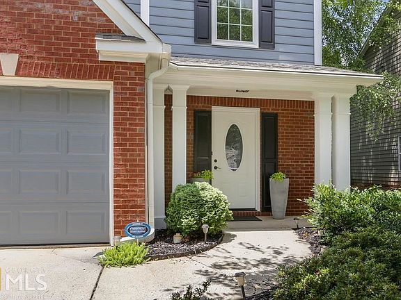 3rd image of 2315 Ashton Dr