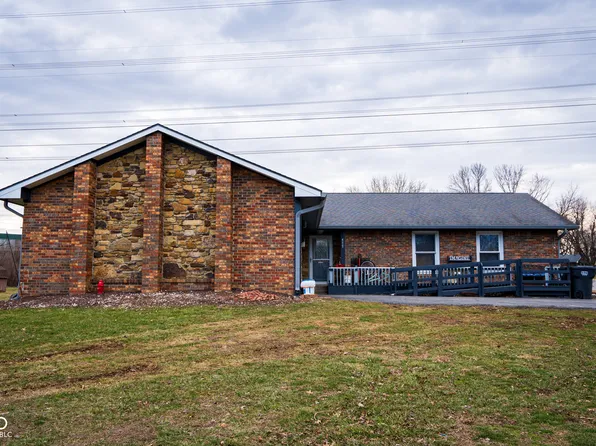 477 S Restin Rd, Greenwood, IN 46142