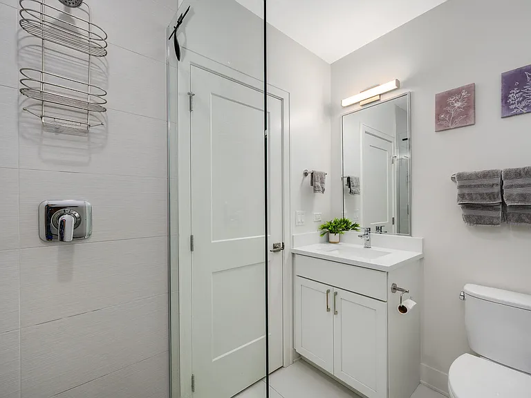 3615 N Wilton Ave #2 — Photo 21
