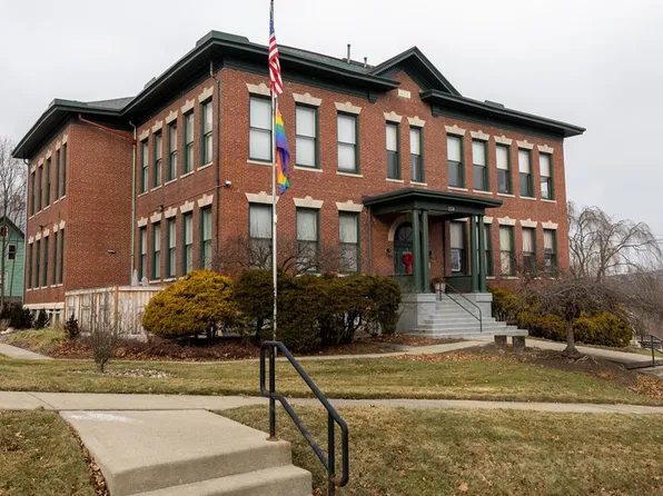 259 Chemung St APT 202, Corning, NY 14830