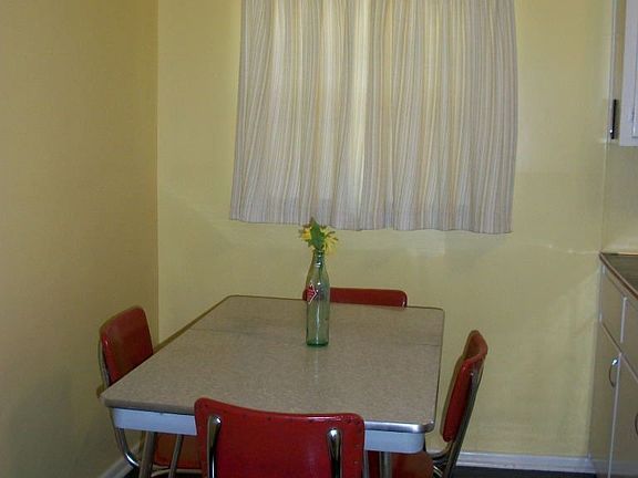 4th image of 2805 Hackman St