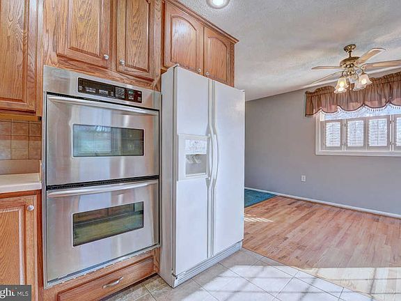 2nd image of 610 Charwood Ct