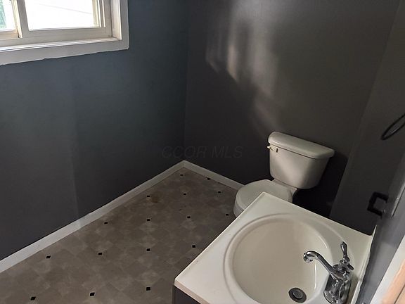 5th image of 539 E State St