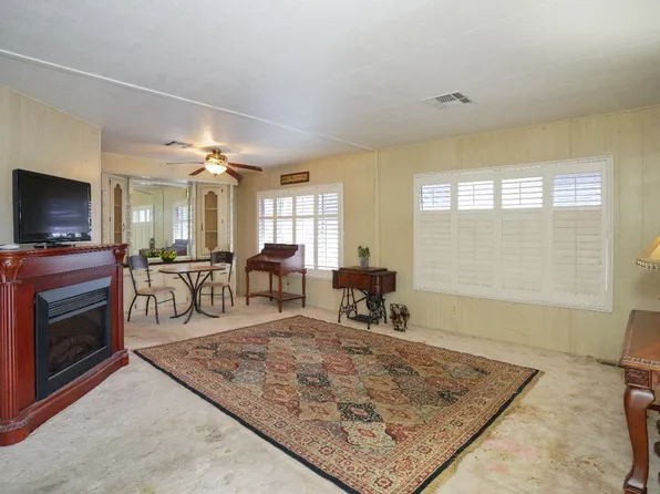 8313 Oak Front Ln, Citrus Heights, CA 95610