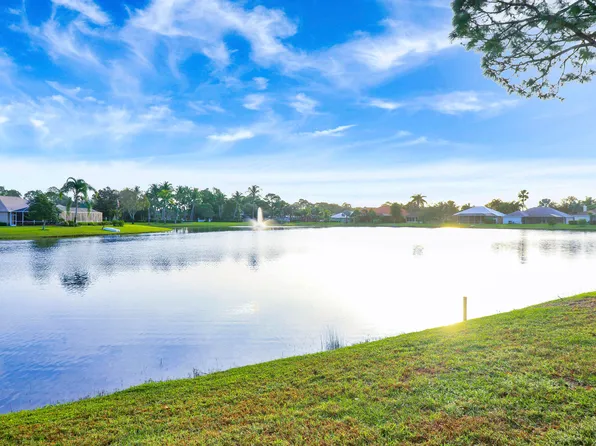 486 SW Deer Run, Port St Lucie, FL 34953