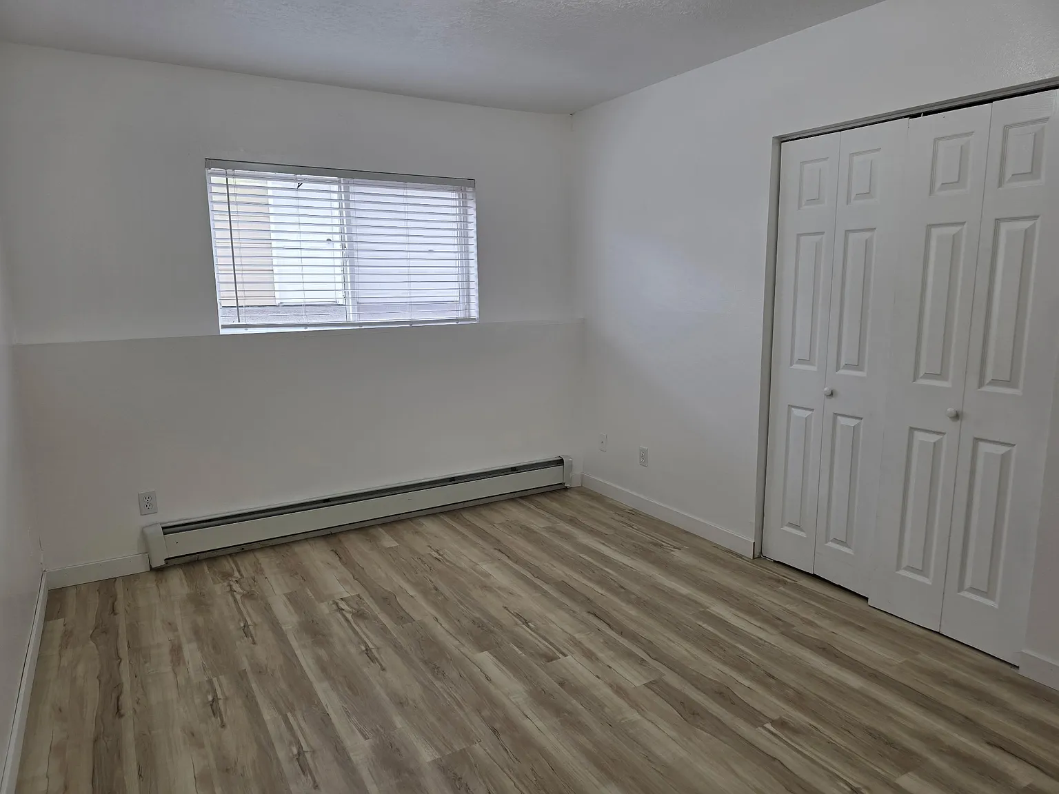 2 bed, $1,100 — Photo 2