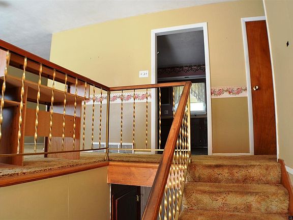 2nd image of 1 Apple Blossom Ln