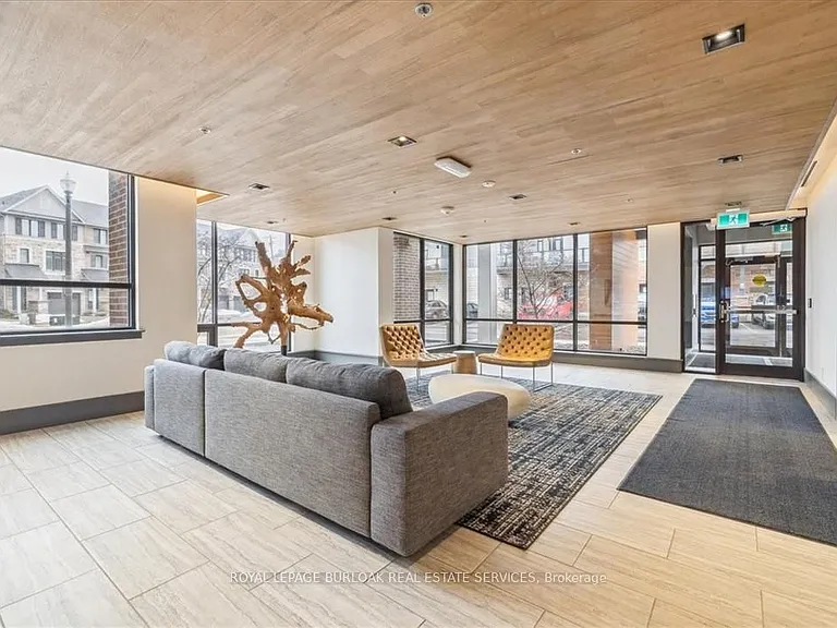 10 Esplanade Ln #215 — Photo 3