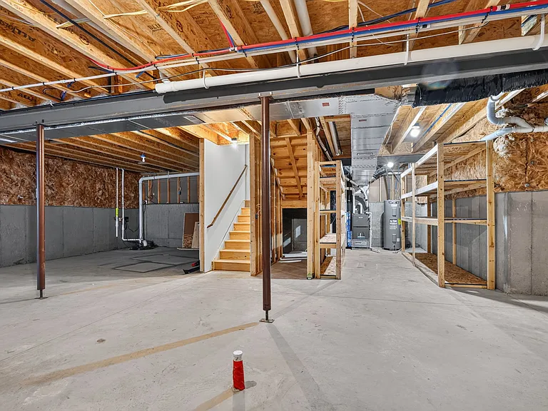 12987 Gilmour Dr — Photo 34