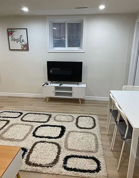 37 Crystal Dr #BASEMENT — Photo 6