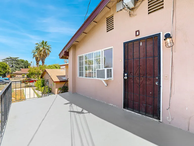 1017 Oxford Dr #D — Photo 22