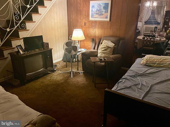 5th image of 4040 Lawndale St