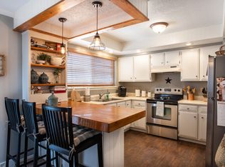 2905 NE 59th Pl, Gladstone, MO 64119