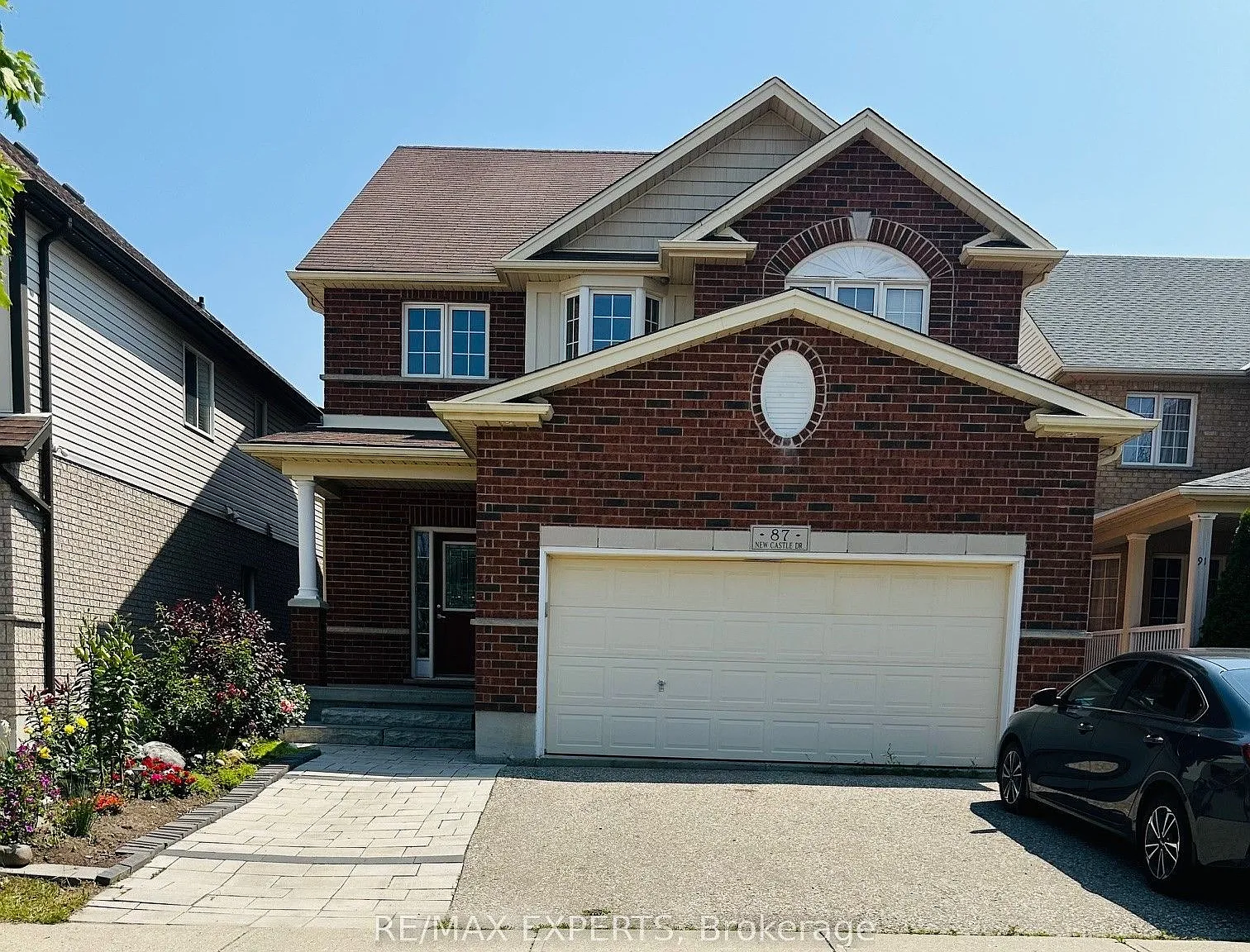 4 bed, $2,800 — Photo 1