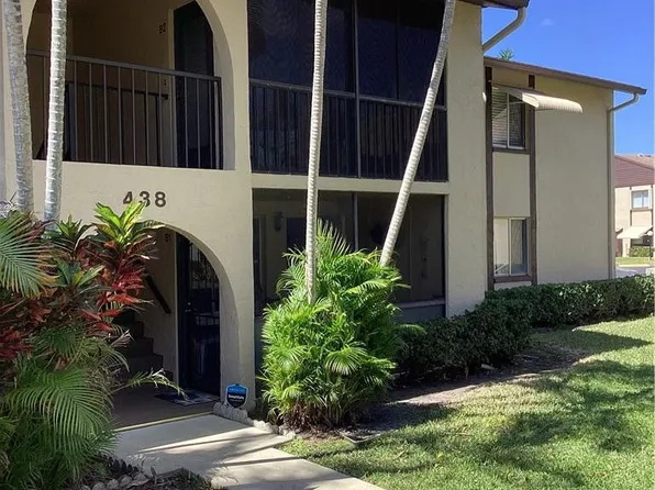 438 Pine Glen Lane #B-2, Greenacres, FL 33463
