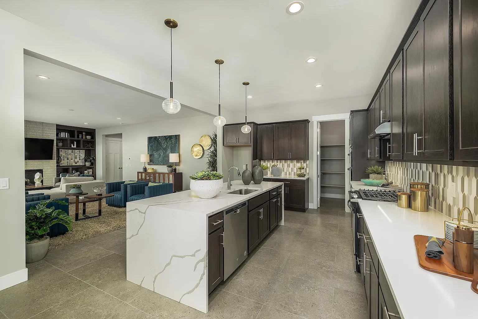 811 Halfpipe - Furnished Rental — Photo 3