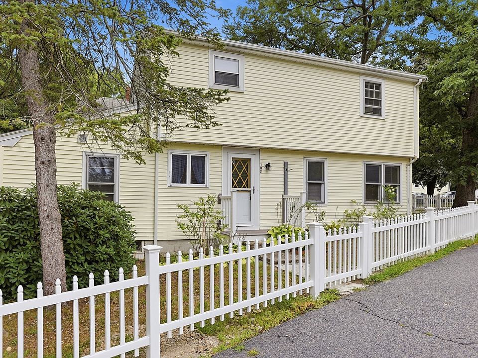 1st image of 107 Pond St