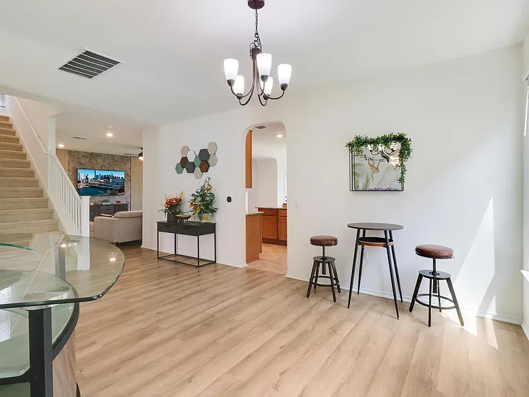 12725 Mogador St — Photo 26