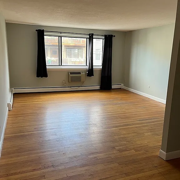 39 Linden St #32 — Photo 2