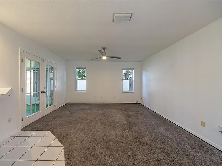 923 Sand Crest Dr — Photo 23