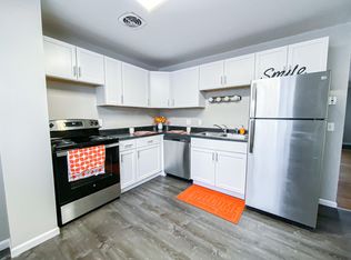 1119 Catalpa Cir, Madison, WI 53713