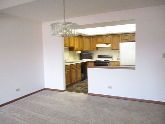 3rd image of 9510 S Kolmar Ave APT 310