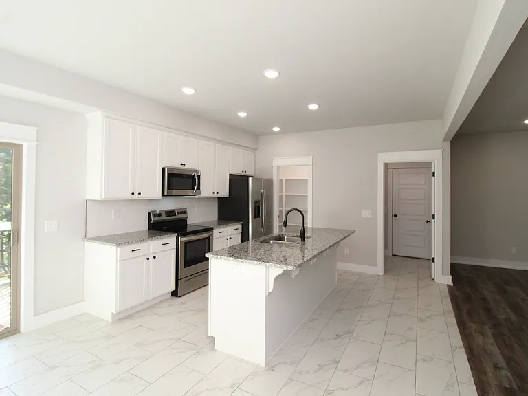 11 Hillswick Dr — Photo 7