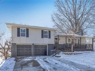 821 NE Chestnut St, Lees Summit, MO, 64086