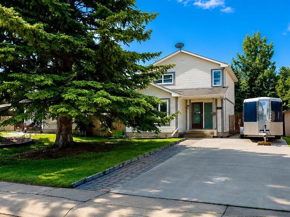 1st image of 137 Greenwood Dr