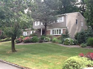 23 Dolphin Rd, New City, NY 10956