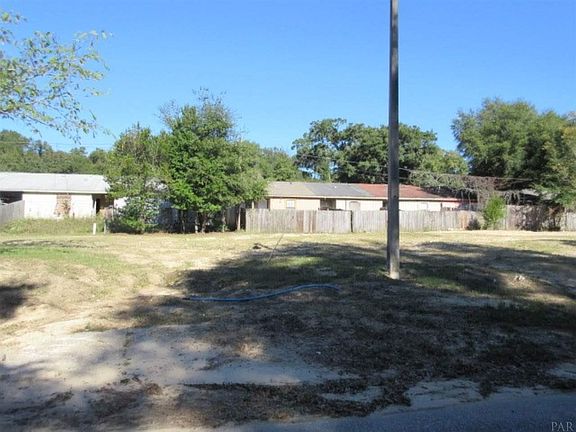 3rd image of 3812 Frontera Cir